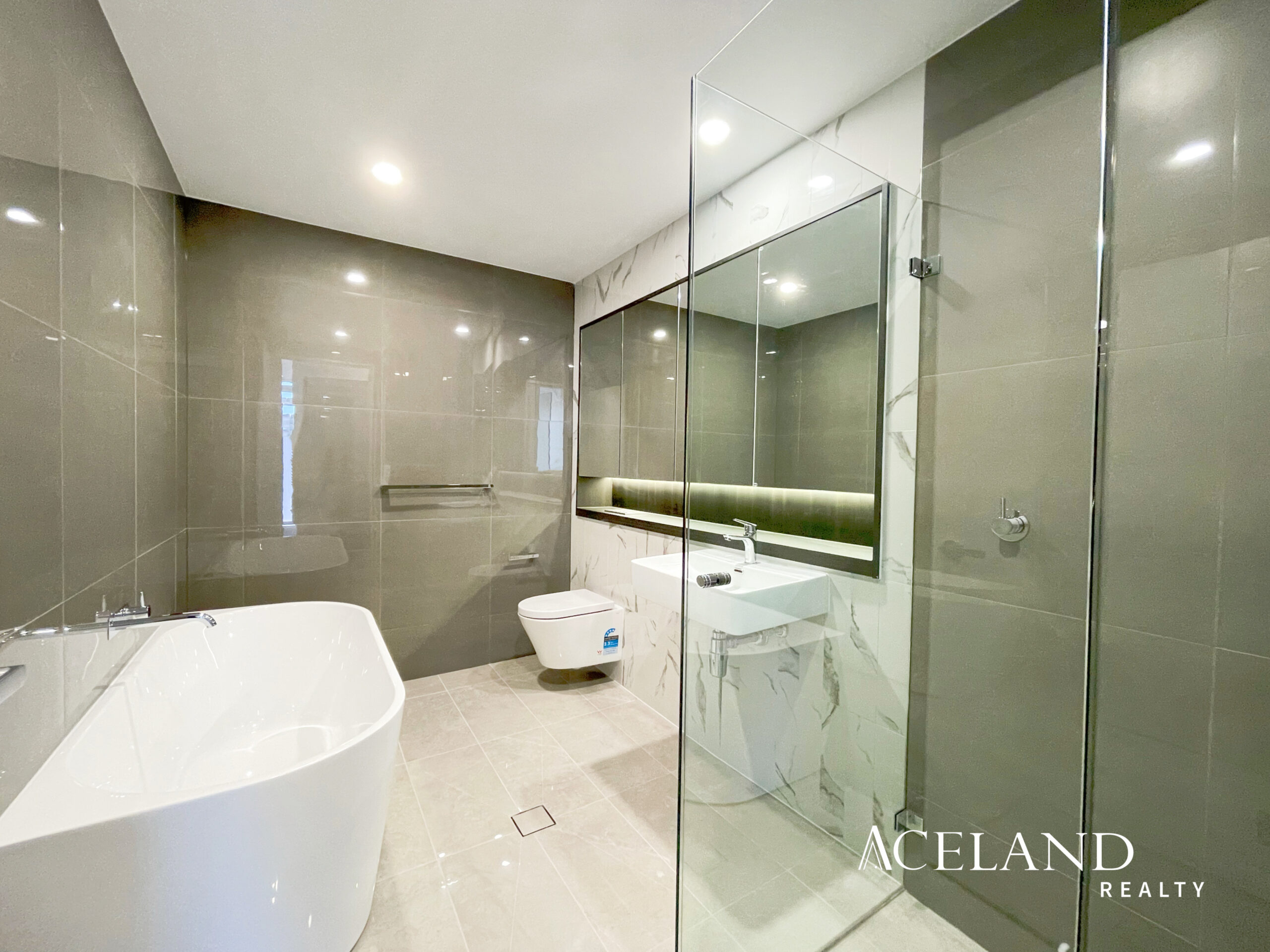 eagle_1635392-ZETLAND-2025-07-30-043957-6