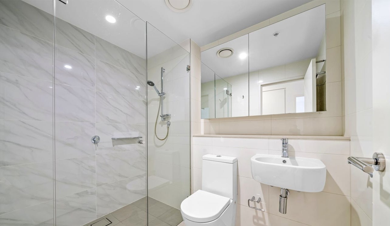 eagle_1672572-HURSTVILLE-2025-10-09-042106-2